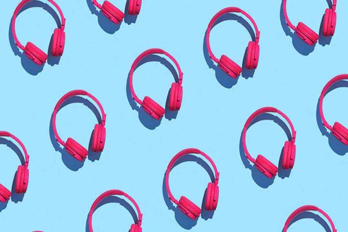 Headphones write for us
