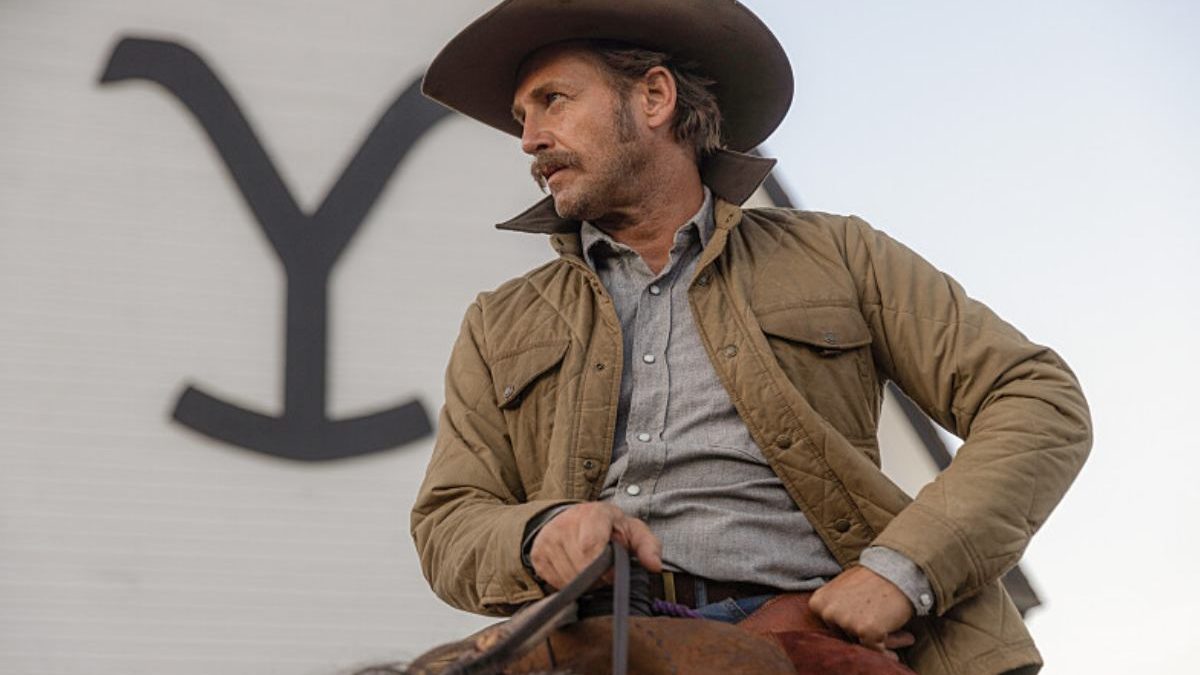 Who Plays Young John Dutton in Yellowstone?