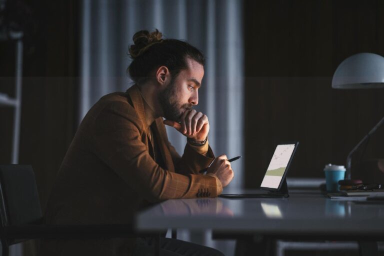 Online Business Stand Out in London's Online Market